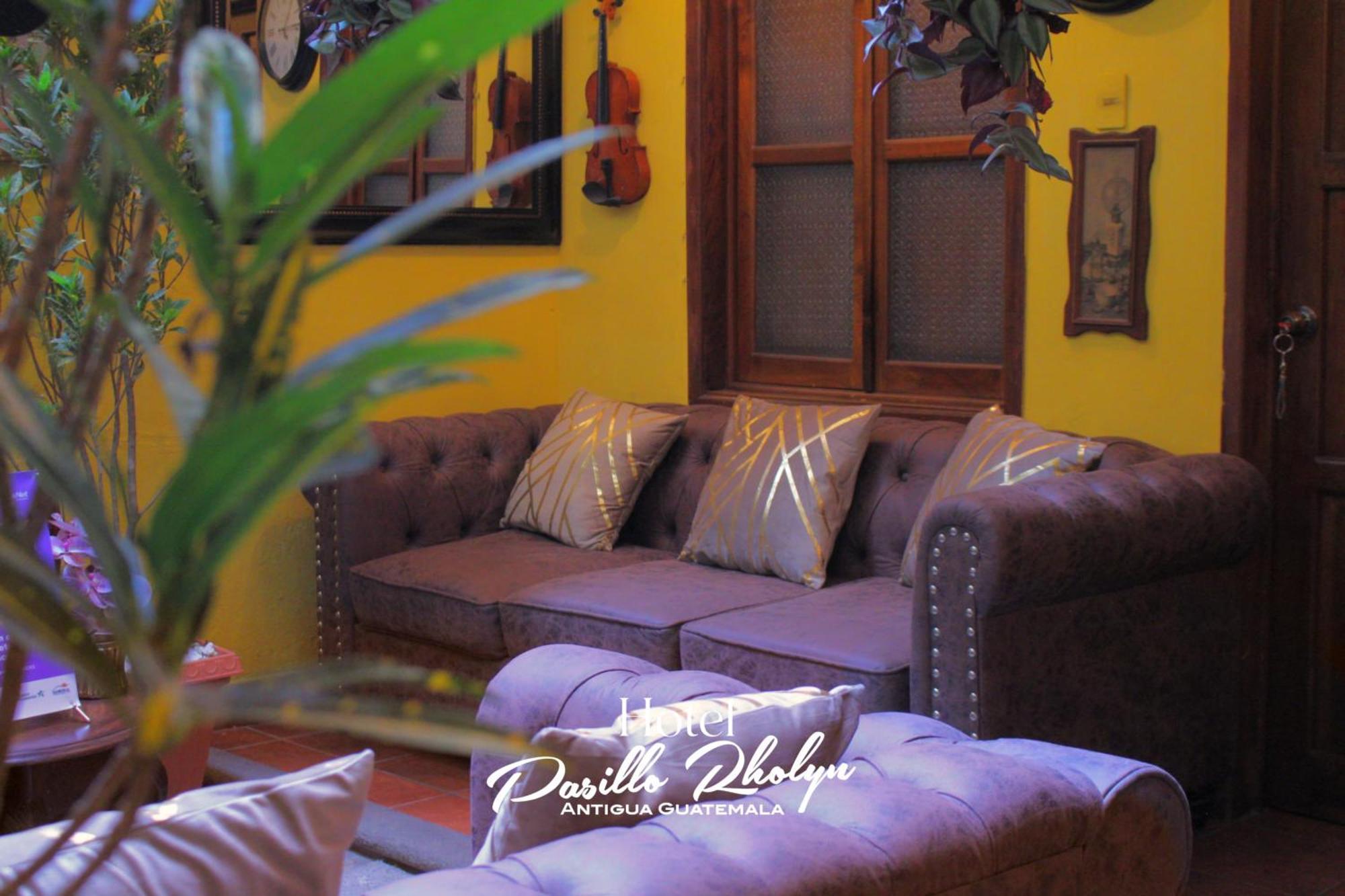 Hotel Rholyn Pura Vida !! Antigua Εξωτερικό φωτογραφία