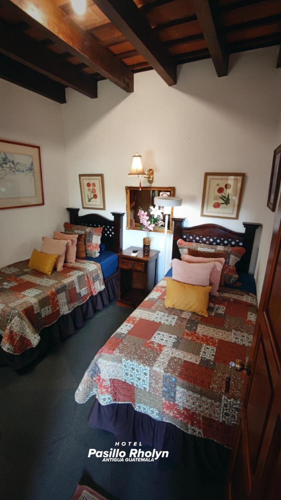Hotel Rholyn Pura Vida !! Antigua Εξωτερικό φωτογραφία