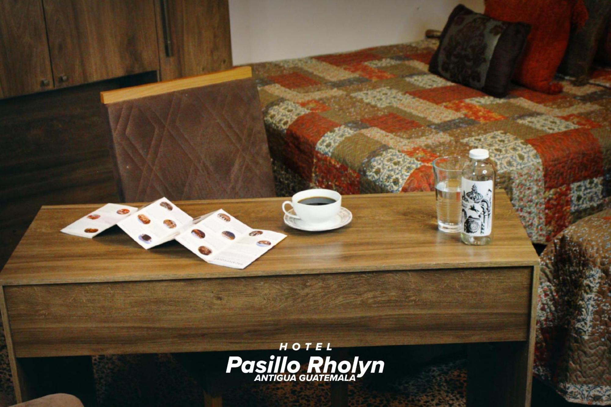 Hotel Rholyn Pura Vida !! Antigua Εξωτερικό φωτογραφία